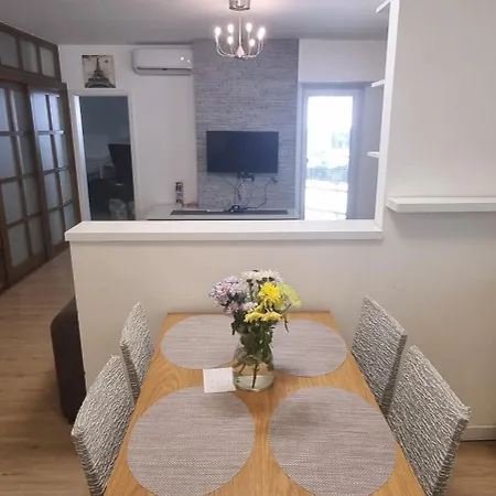 Family Apartman V Centre Mesta 아파트 *